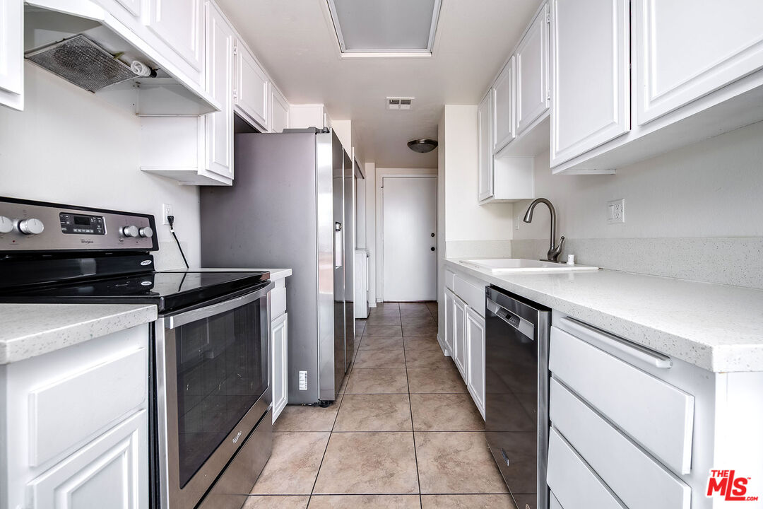 137 S Palm Dr Unit: 503