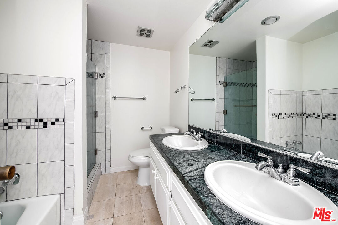 137 S Palm Dr Unit: 503