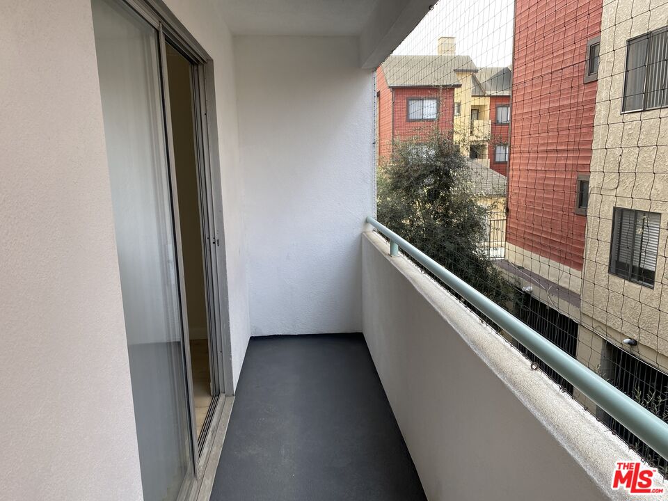 516 Venice Way Unit: 2