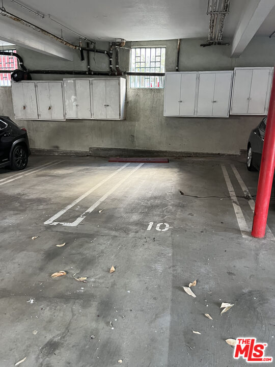 516 Venice Way Unit: 2