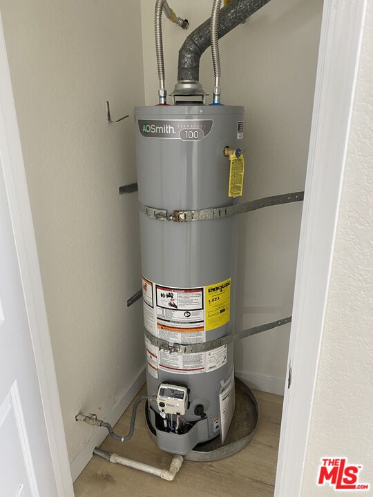 516 Venice Way Unit: 2