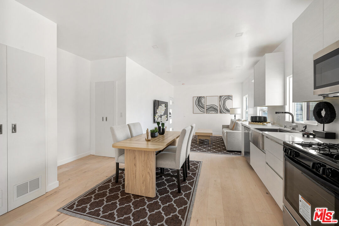 117 W Channel Rd Unit: 115