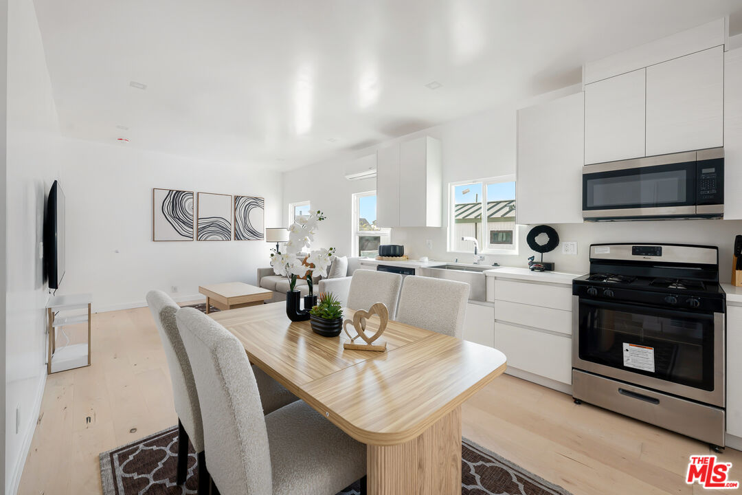 117 W Channel Rd Unit: 115