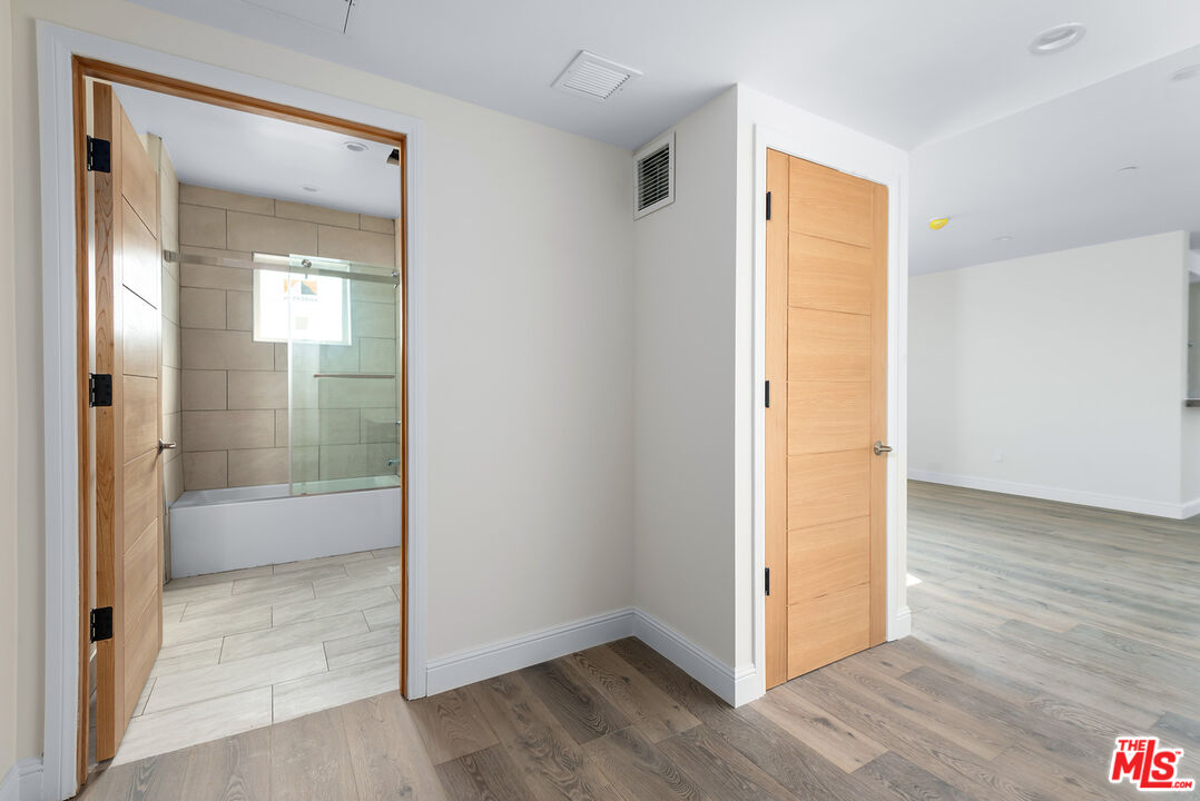 1429 S Bedford St Unit: 401