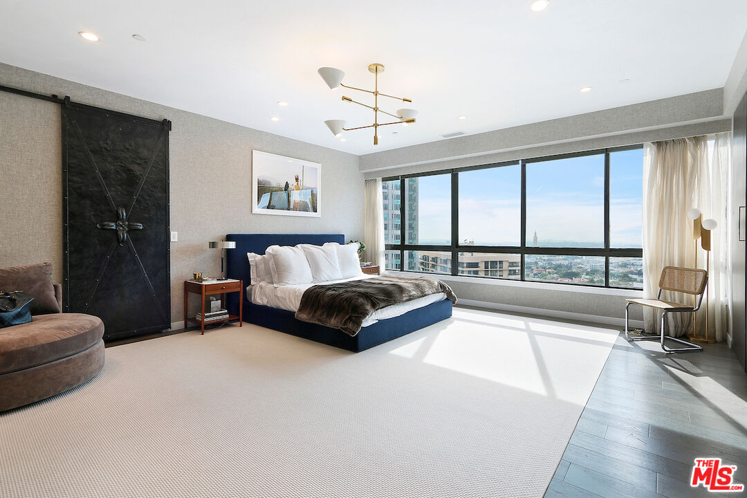 10551 Wilshire Blvd Unit: 1704