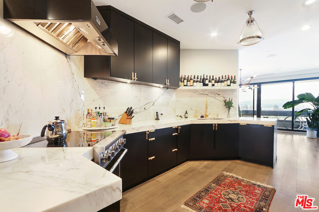 10551 Wilshire Blvd Unit: 1704