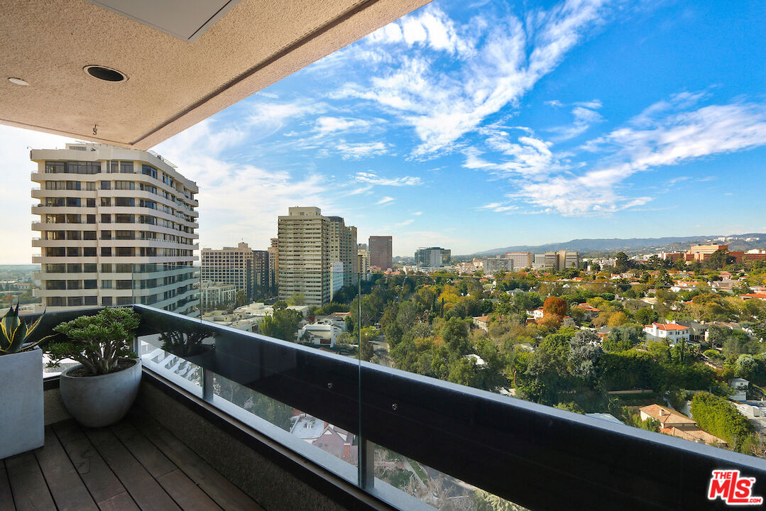 10551 Wilshire Blvd Unit: 1704