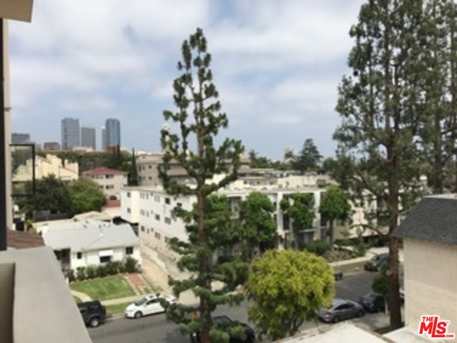 1817 PROSSER AVE Unit: 402