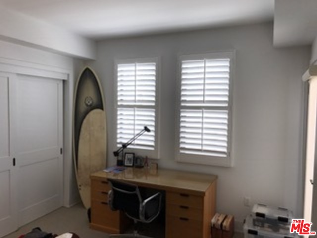 1817 PROSSER AVE Unit: 402