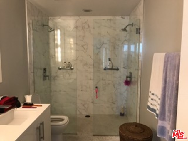 1817 PROSSER AVE Unit: 402