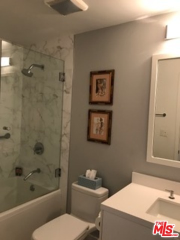 1817 PROSSER AVE Unit: 402