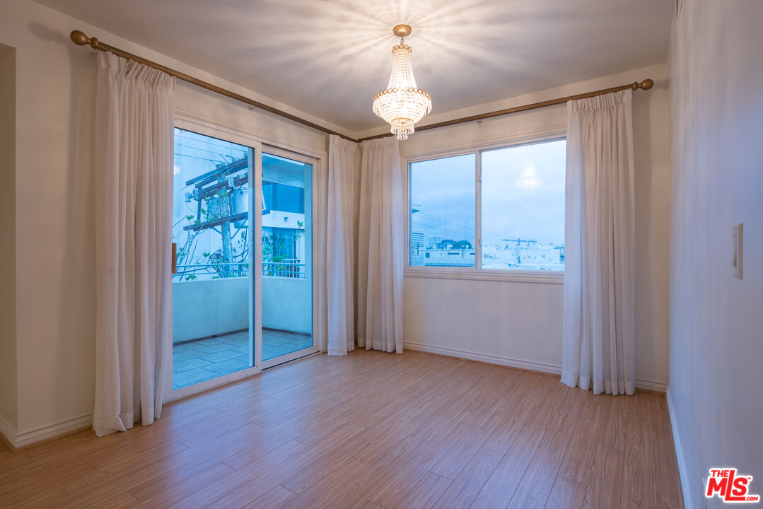 11824 Darlington Ave Unit: PH3