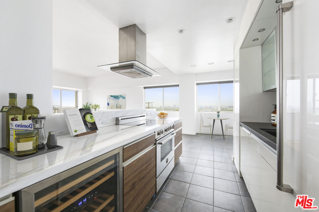 1155 N La Cienega Blvd Unit: 508