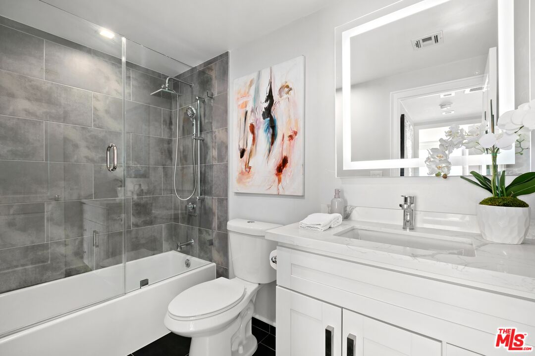 10501 Wilshire Blvd Unit: 1006