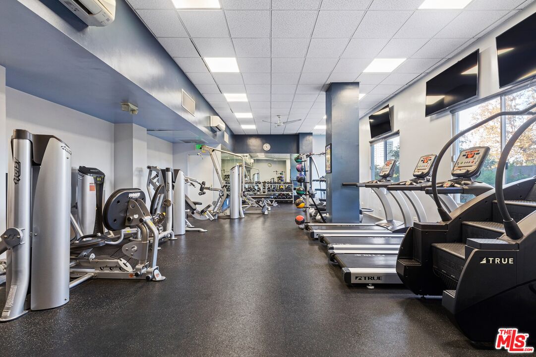 10501 Wilshire Blvd Unit: 1006