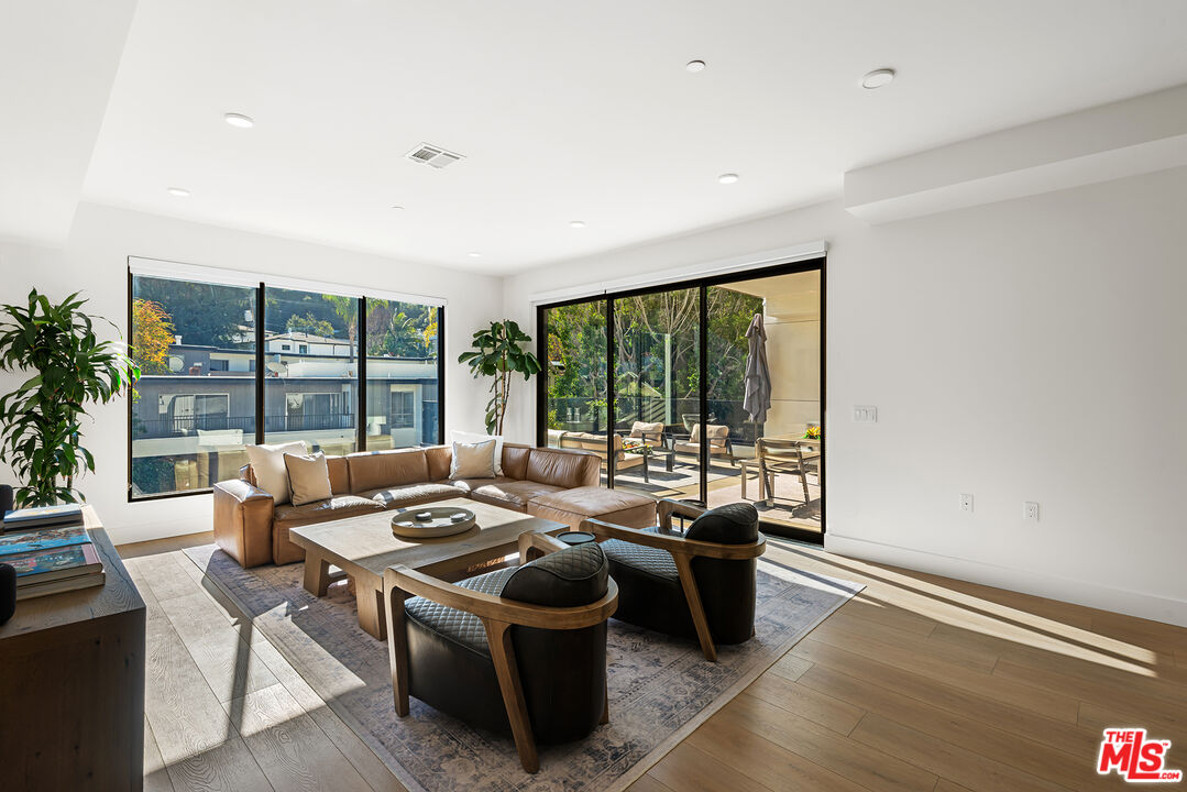 3651 Regal Pl Unit: 302