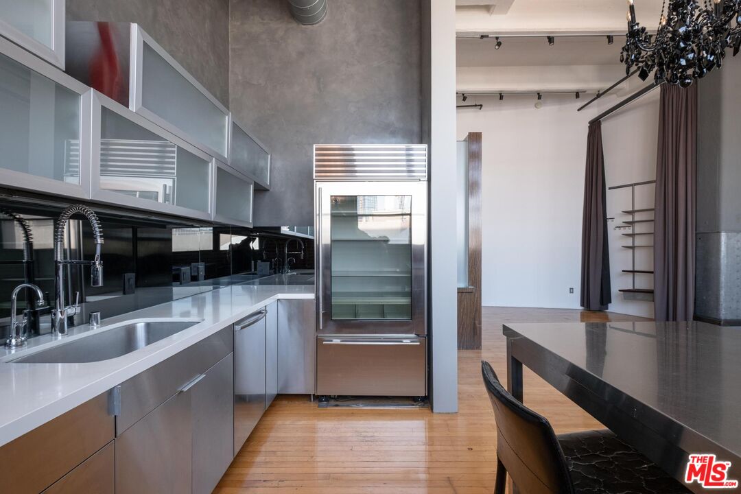 1850 Industrial St Unit: 601