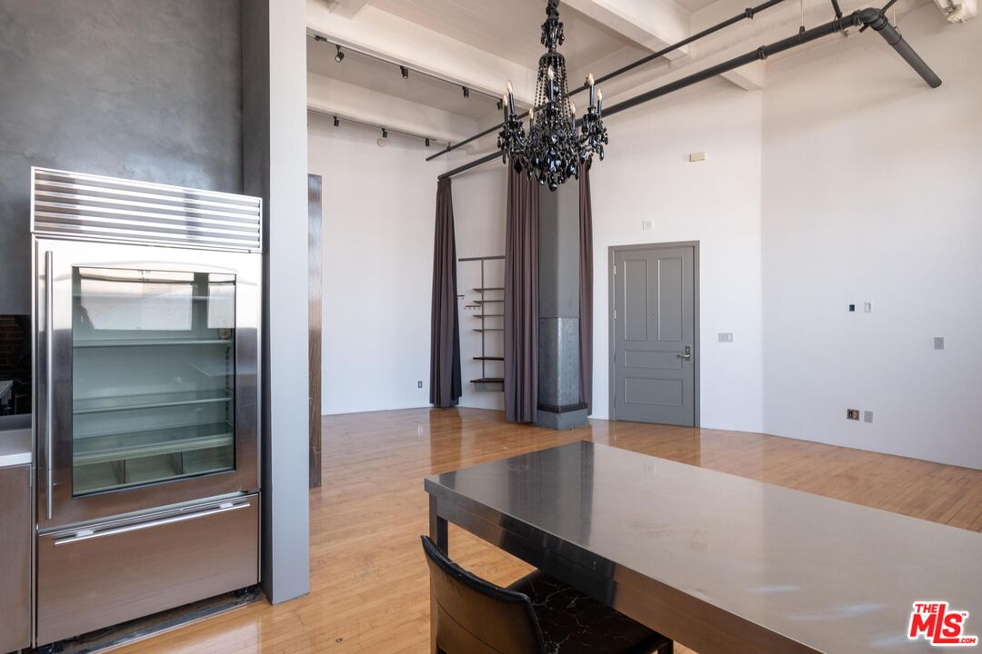 1850 Industrial St Unit: 601