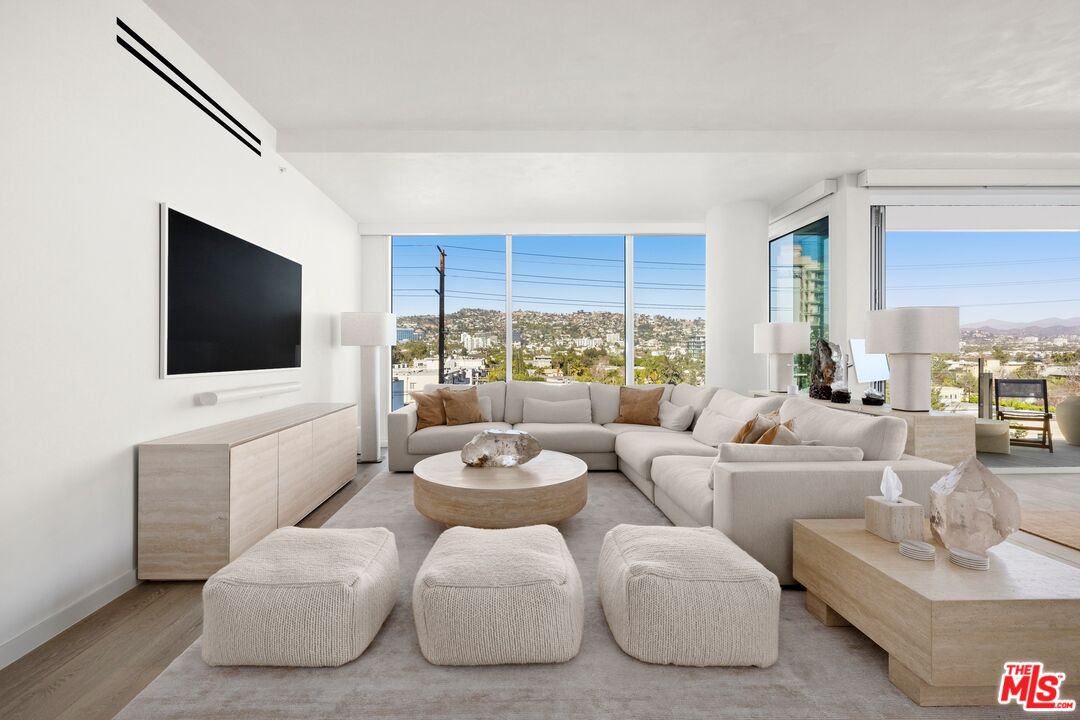 9000 W 3rd St Unit: 502