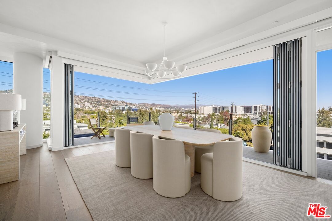 9000 W 3rd St Unit: 502