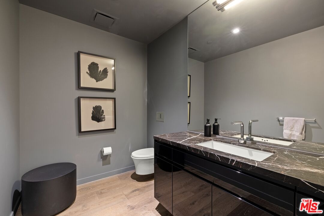 9000 W 3rd St Unit: 502