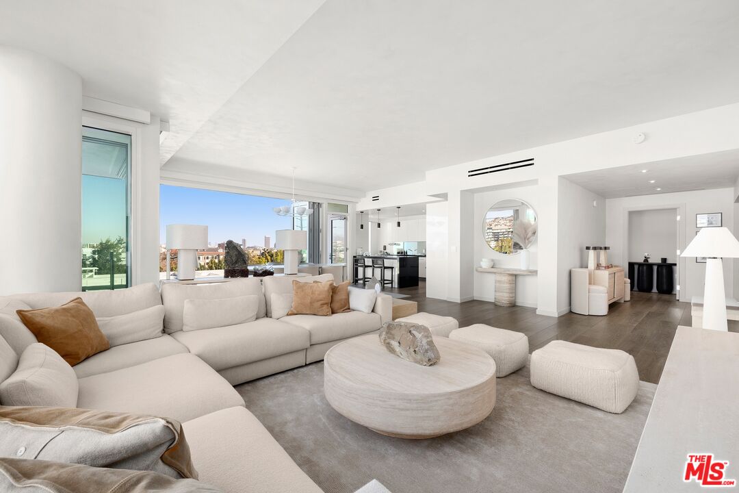 9000 W 3rd St Unit: 502