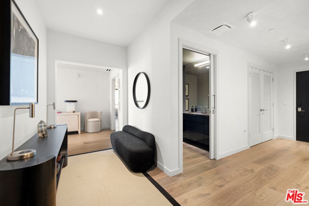 9000 W 3rd St Unit: 502