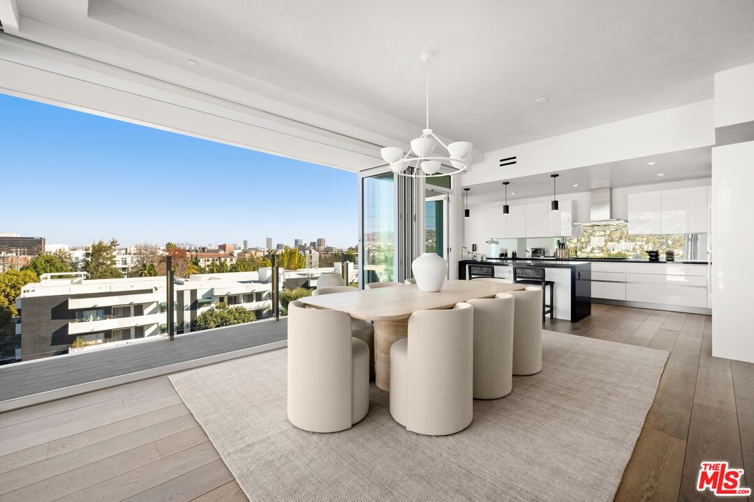 9000 W 3rd St Unit: 502