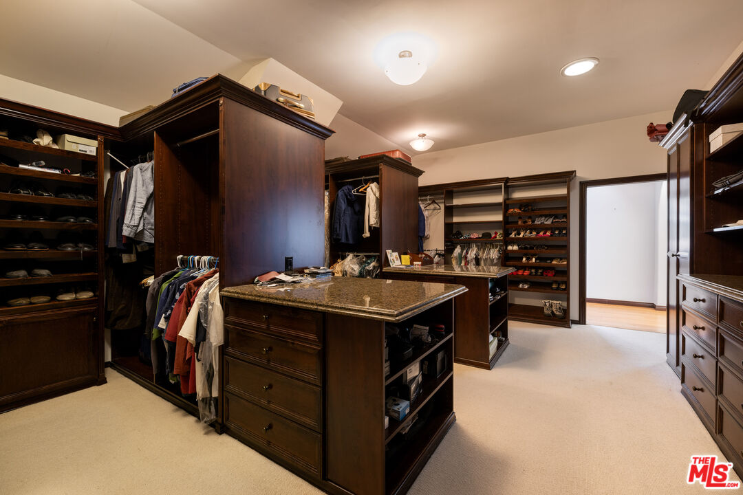 10694 Somma Way