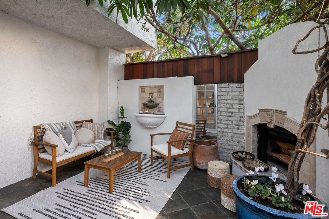 707 Grant St Unit: 13