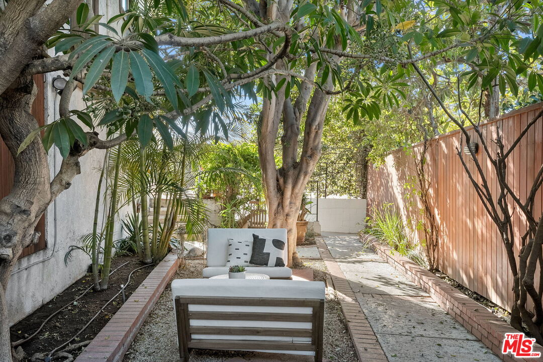 707 Grant St Unit: 13