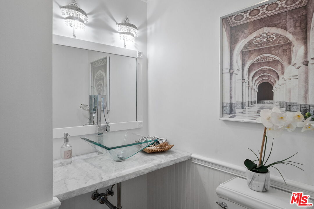 707 Grant St Unit: 13