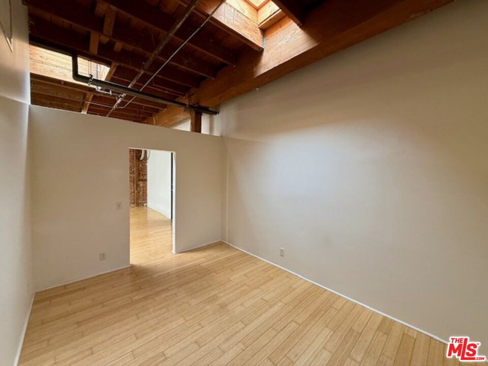 500 Molino St Unit: 201