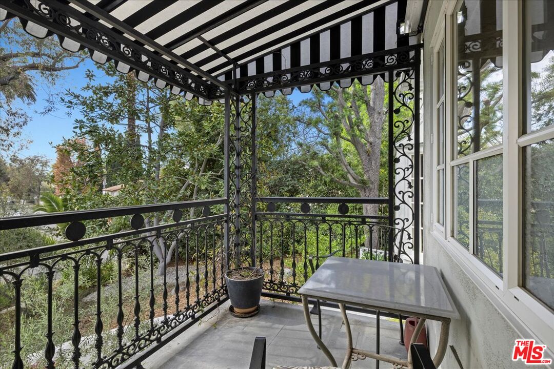 10357 Bannockburn Dr