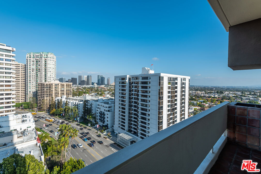 10701 WILSHIRE BLVD Unit: 1203