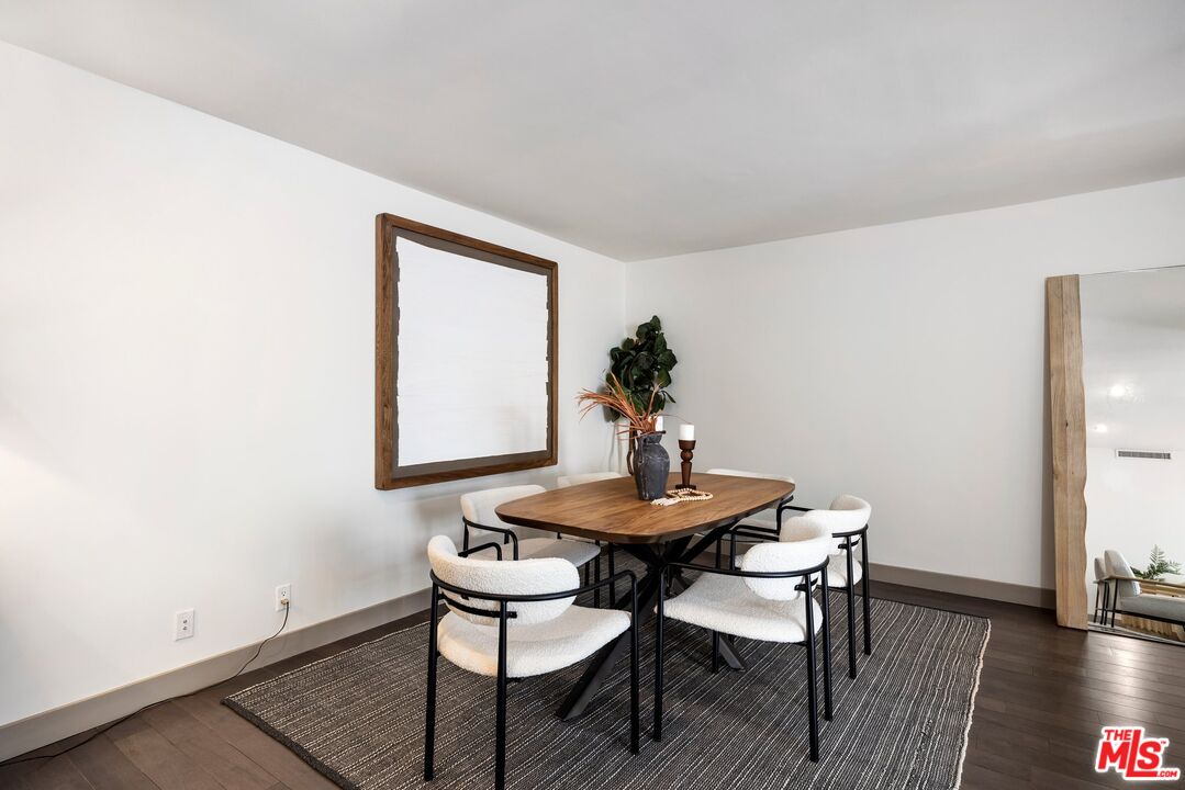 11657 Chenault St Unit: 102