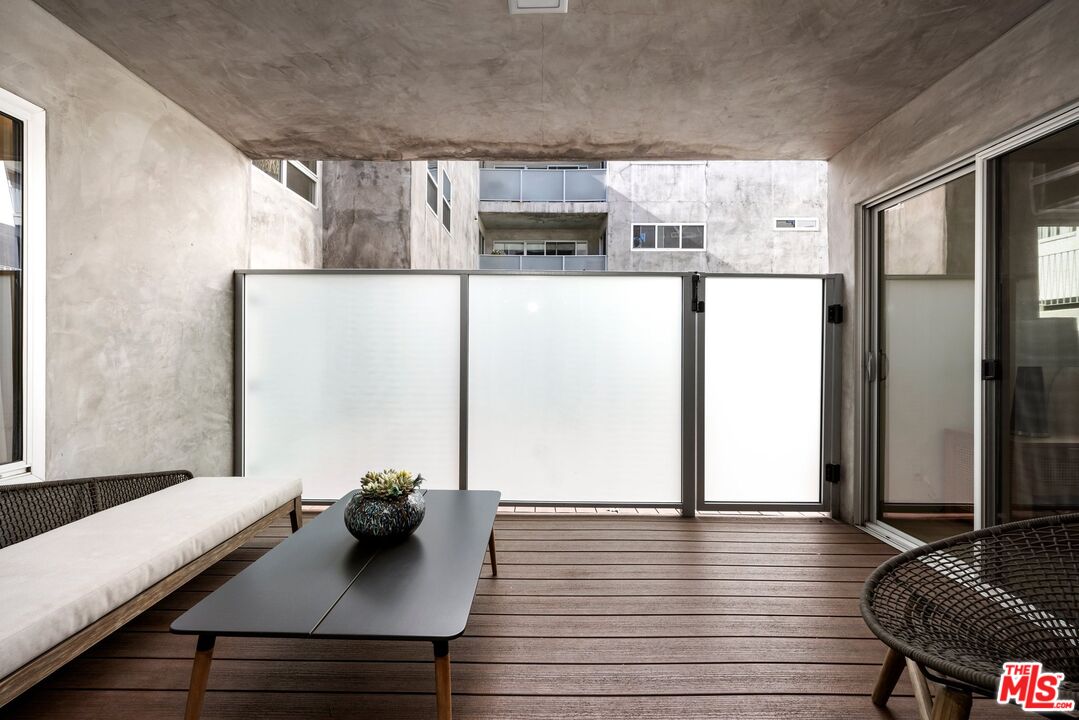 11657 Chenault St Unit: 102