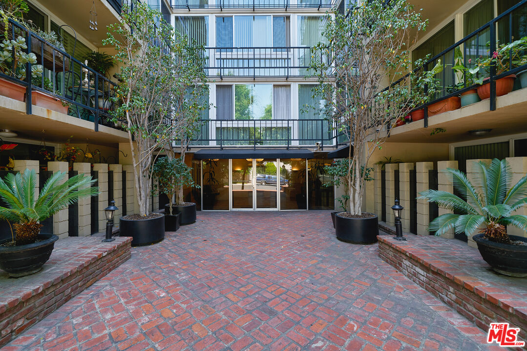 9950 Durant Dr Unit: 404