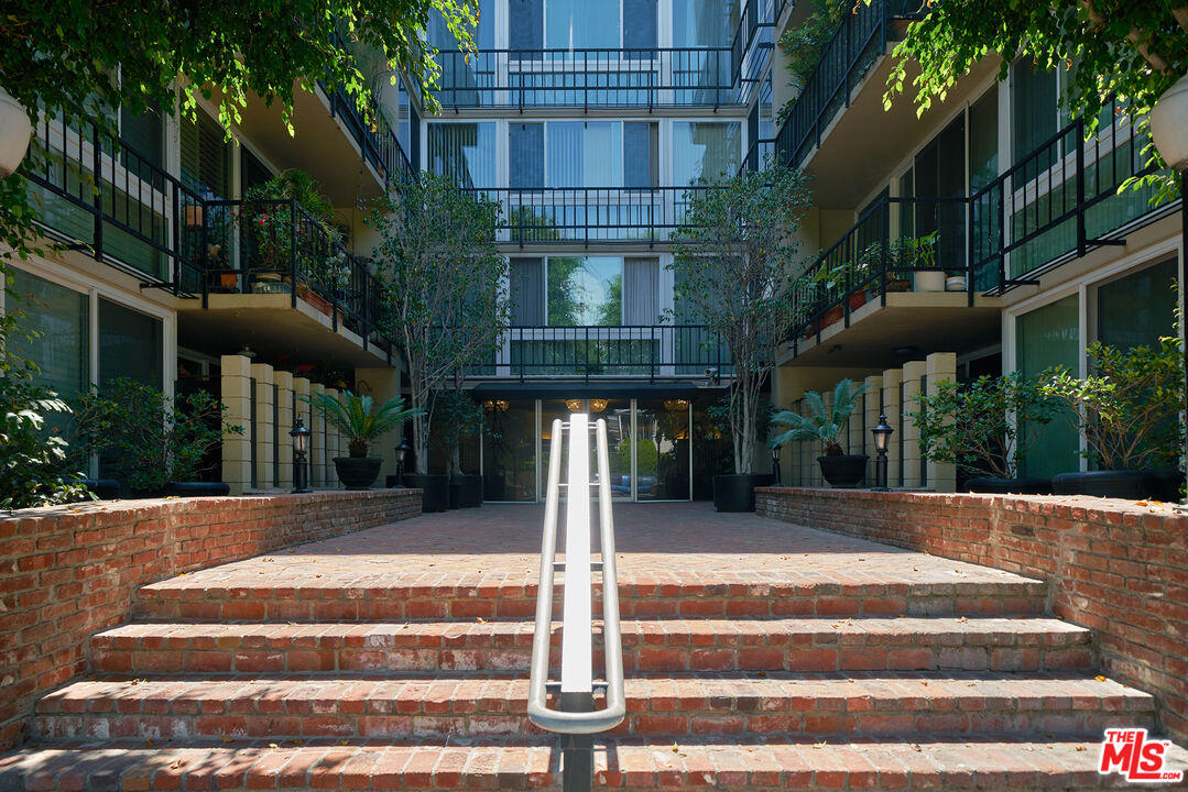 9950 Durant Dr Unit: 404