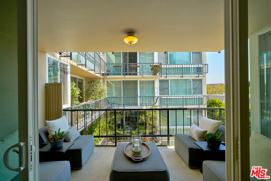 9950 Durant Dr Unit: 404