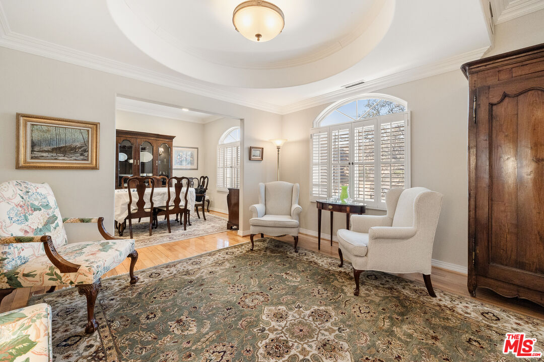 11760 Riverside Dr Unit: 2