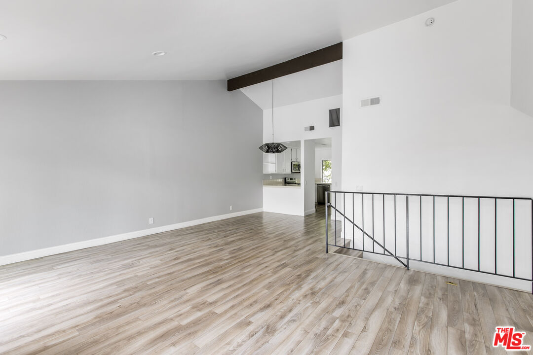 19547 Rinaldi St Unit: 32