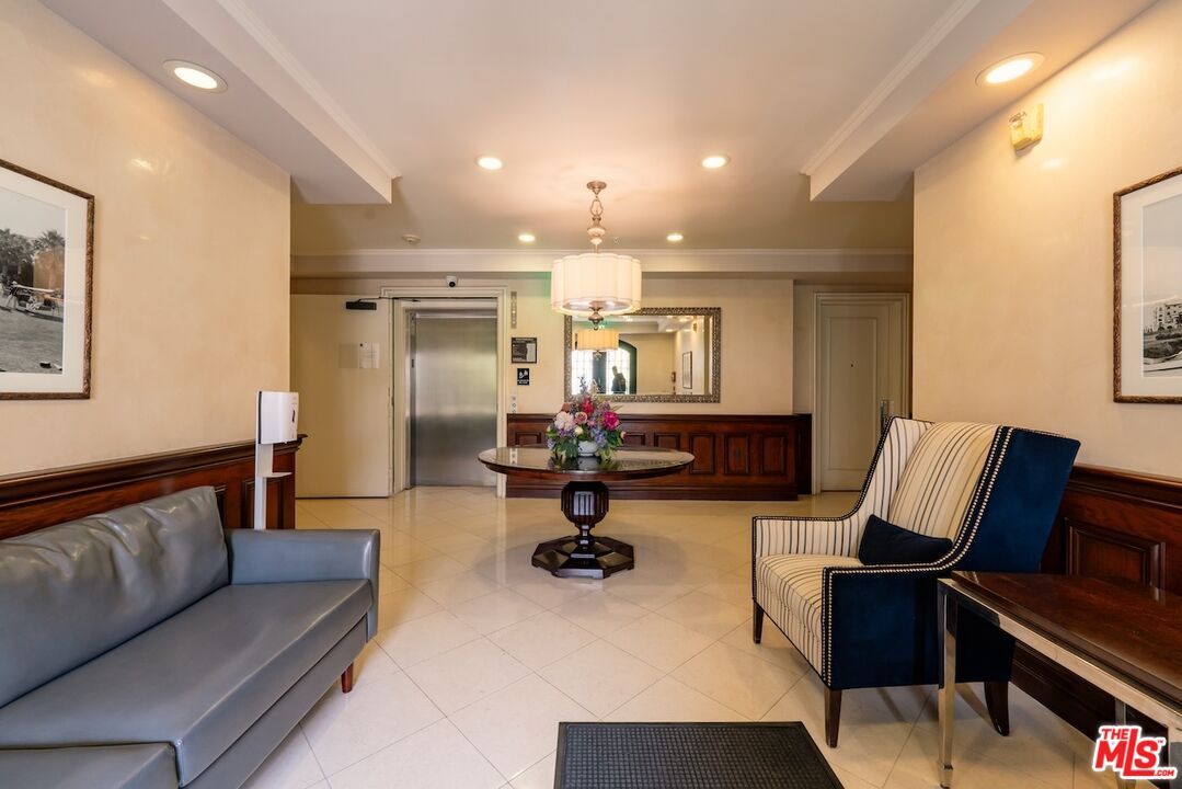 261 S Reeves Unit: PH6