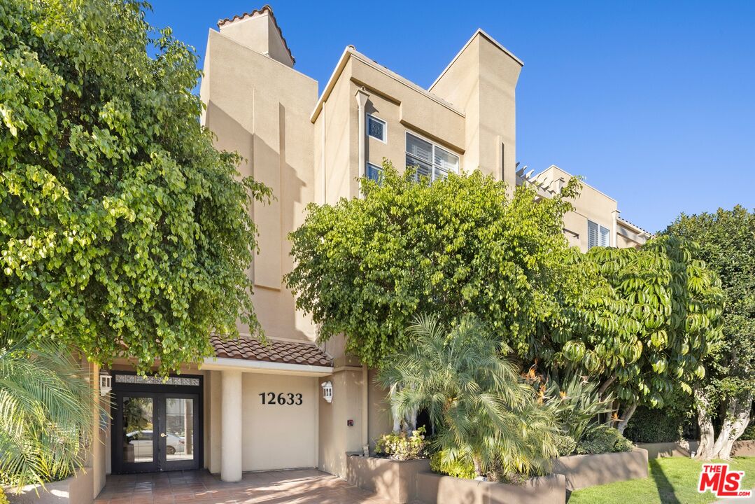 12633 Moorpark St Unit: 103