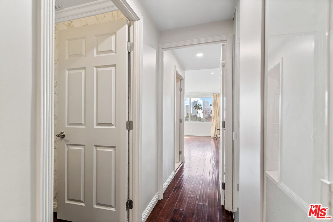 875 Comstock Ave Unit: 4C