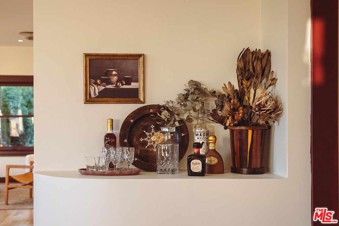 1093 W Kensington Rd