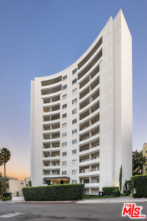 7250 Franklin Ave Unit: 505