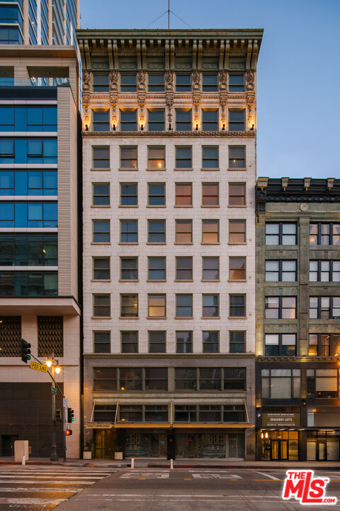 424 S Broadway
