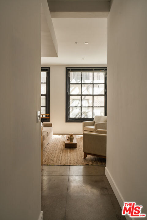 424 S Broadway