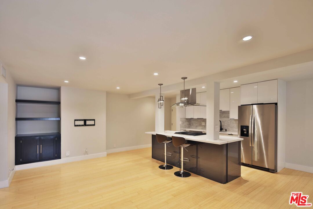 1605 Armacost Ave Unit: 101